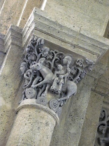 Saulieu: St Andoche: kapiteel (vlucht naar Egypte)