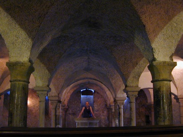 V�zelay: crypte