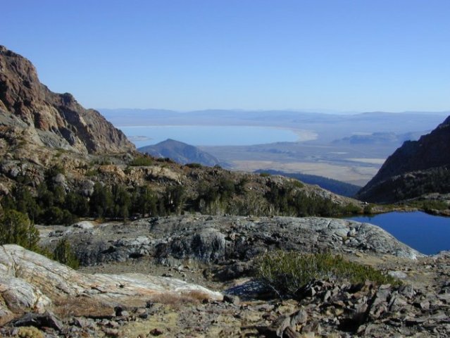 Yosemite National Park: Mono Pass: zicht op Mono Lake