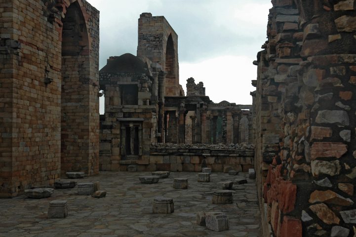 Qutab Minar complex