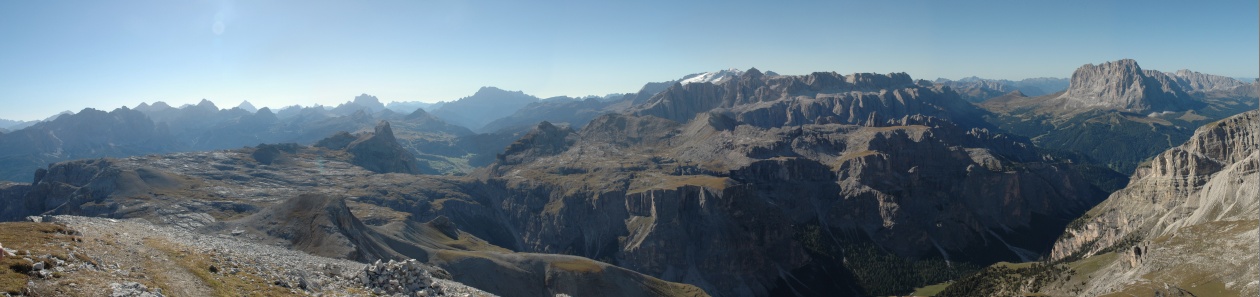 Zicht vanop Puezspitze (2915m)