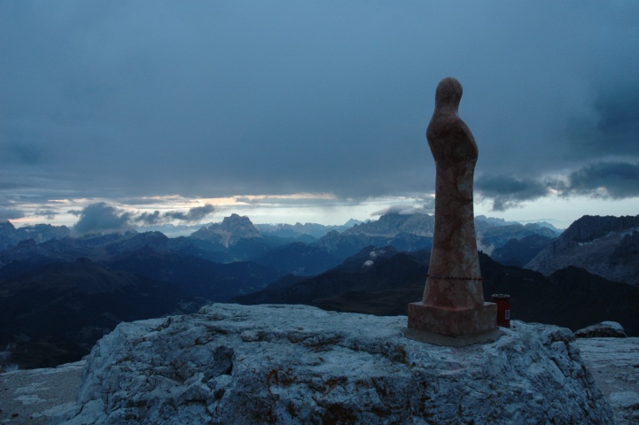 Maria waakt op Piz Bo�