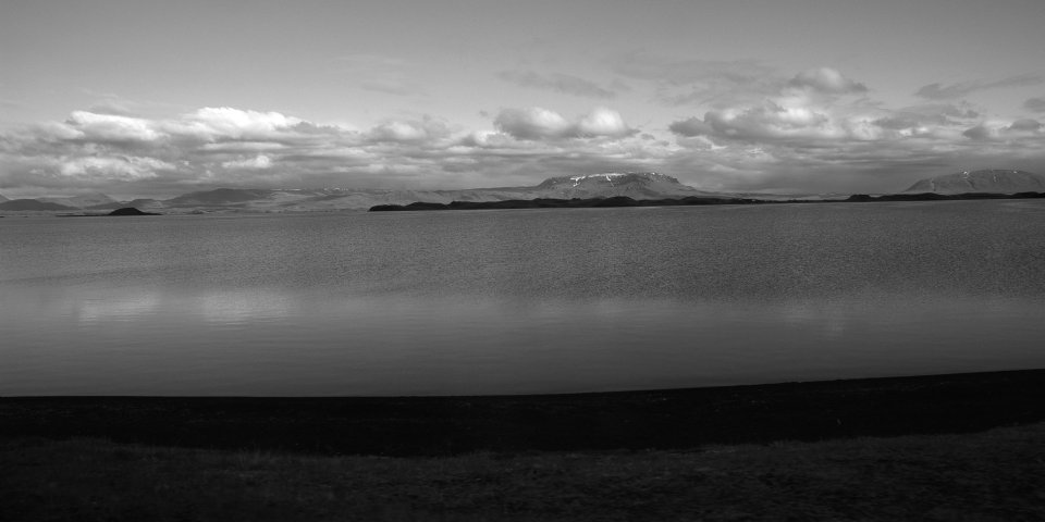Met de bus langs Myvatn