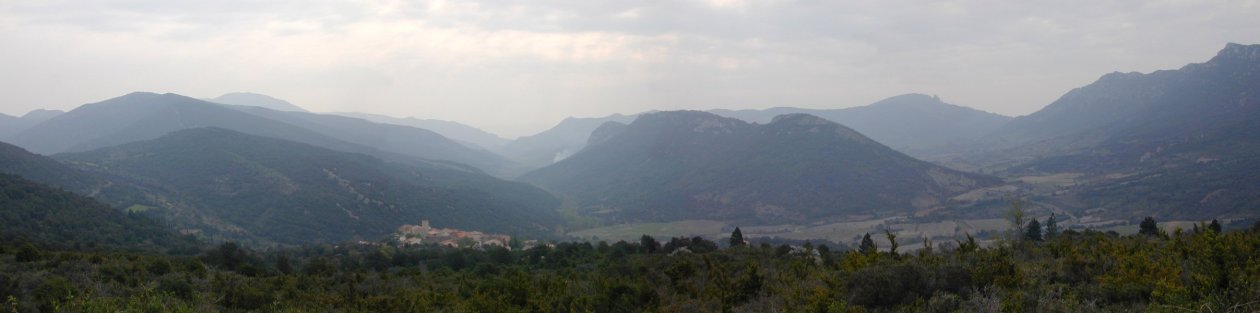 Landschap rond Duilhac-sous-Peyrepert