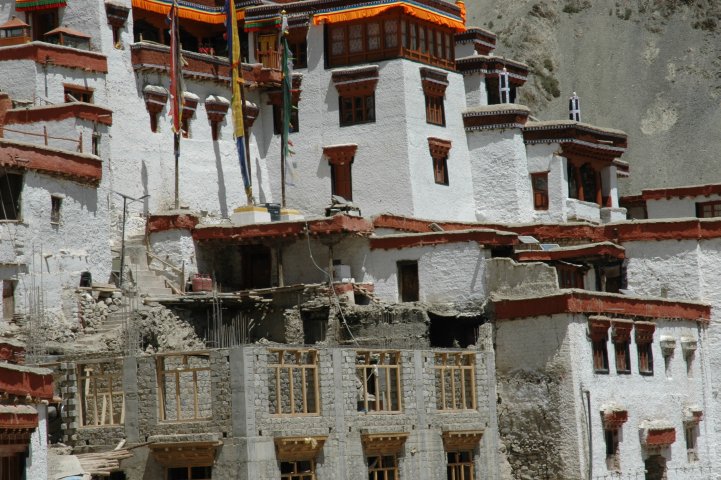 Ridzong  gompa