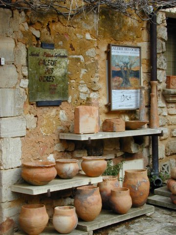 Roussillon: gevel in binnenstad