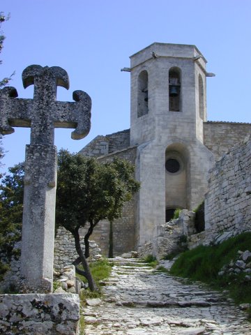 Opp�de-le-Vieux: kerk