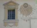 St Etienne de Tin�e: zonnewijzers