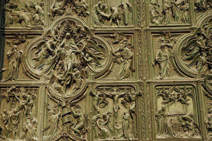 Dom: detail poort