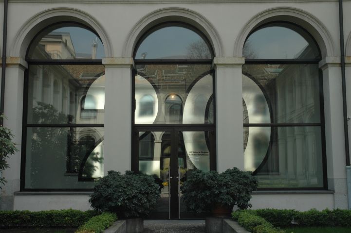 Langs Corso Magenta