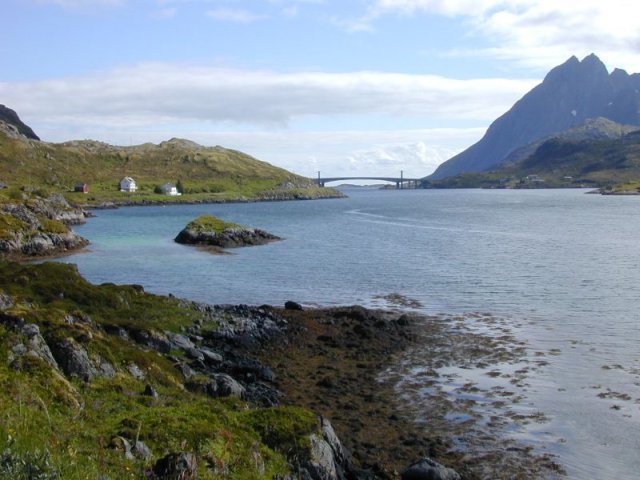 Tussen Hamn�y en Flakstad