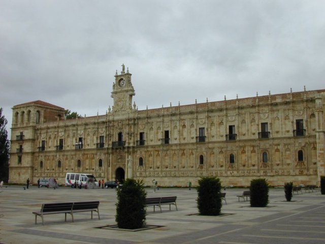 Leon: Parador San Marcos